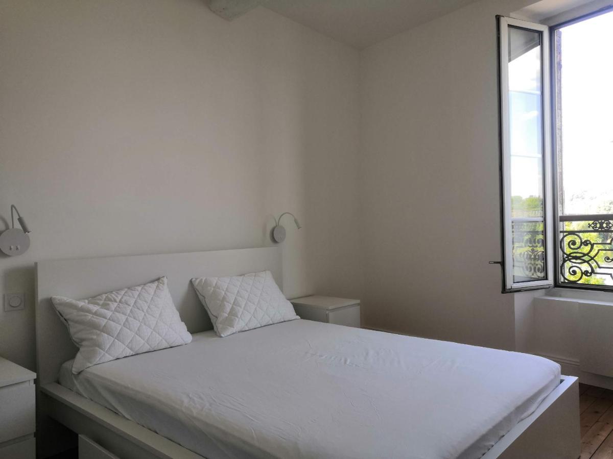 Grand 2P Terrasse Bord De Seine Apartment Мант-ла-Жоли Екстериор снимка